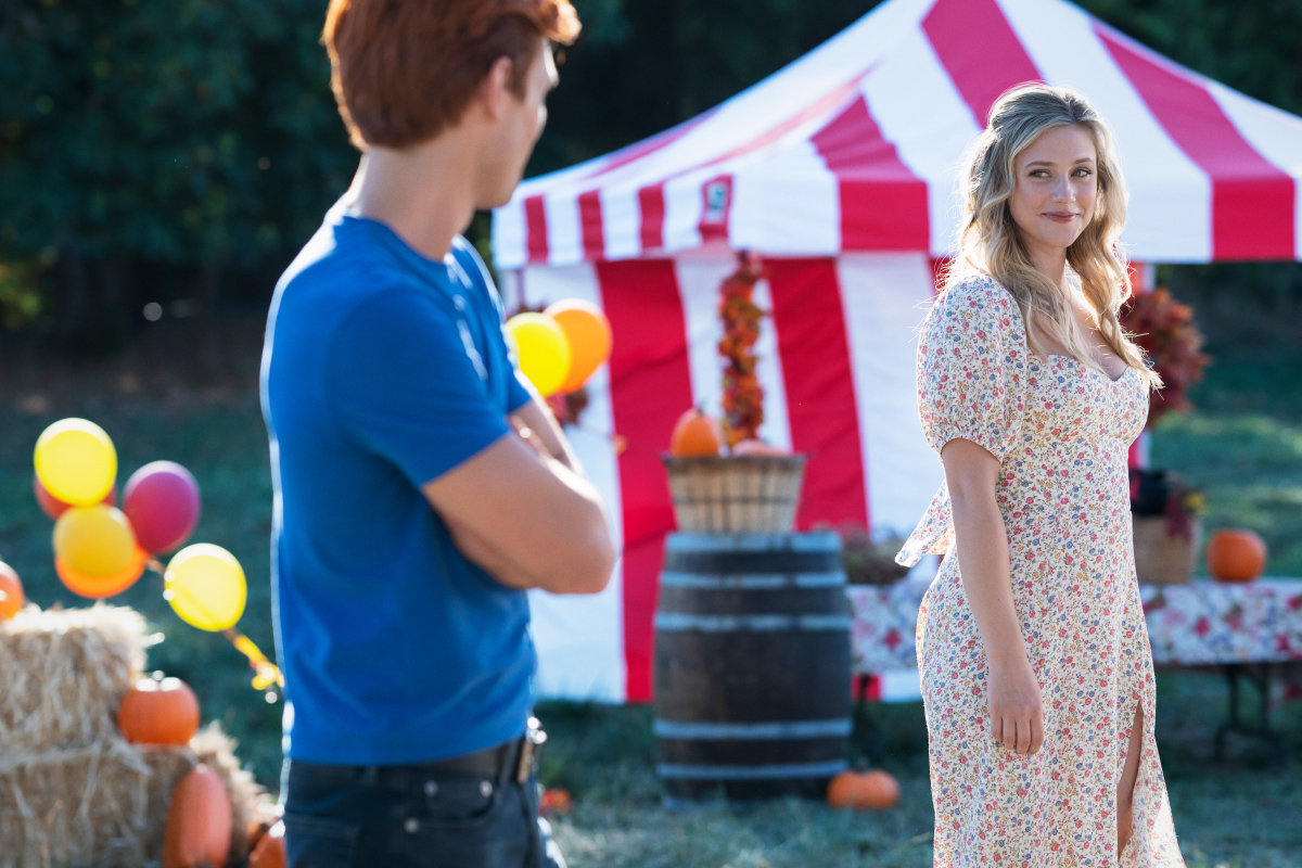 Wine and Whine: Riverdale 6x01, Welcome To Rivervale, Edition